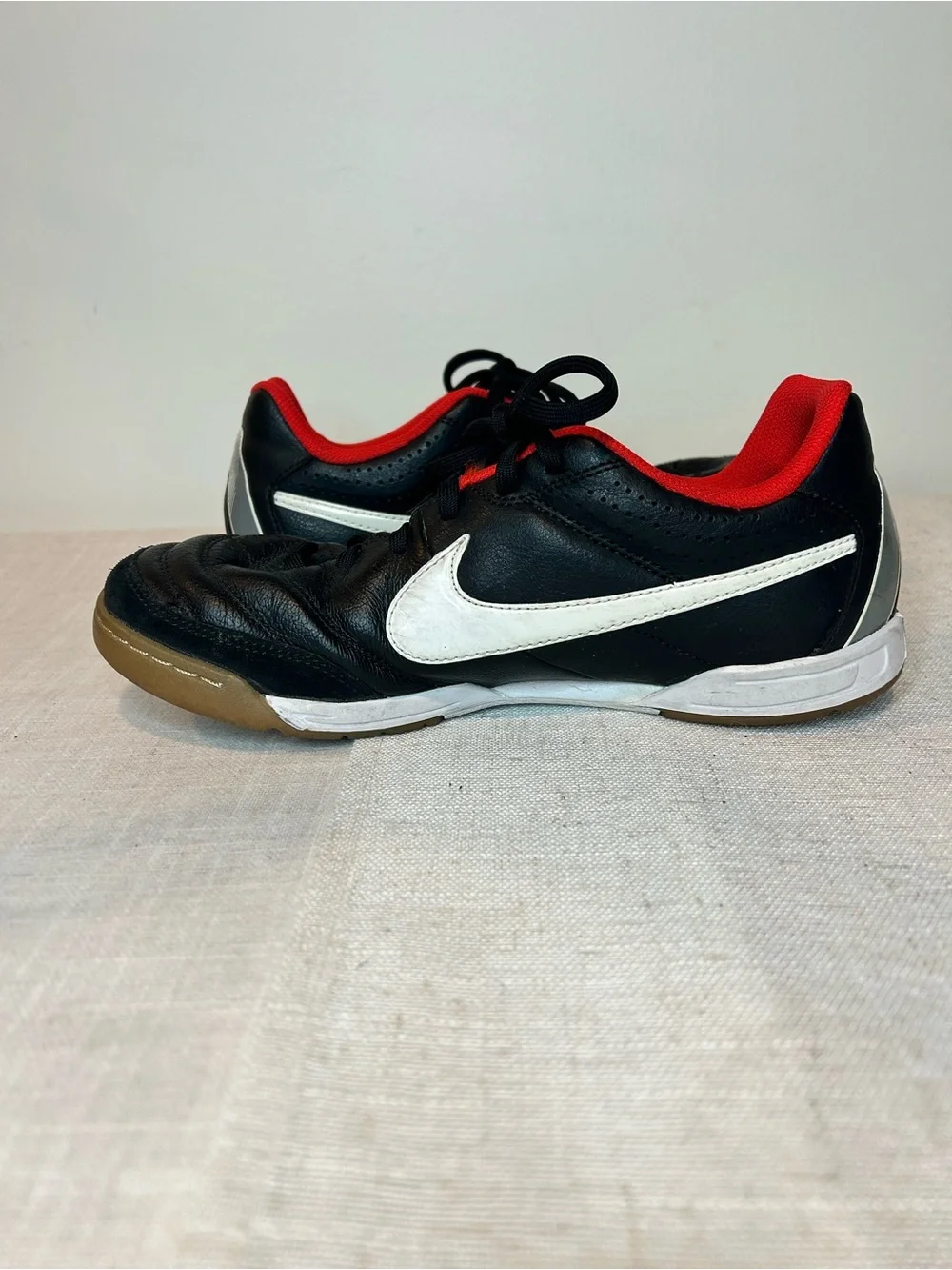 Nike Tiempo Indoor Soccer Sneakers - Black/White/Red